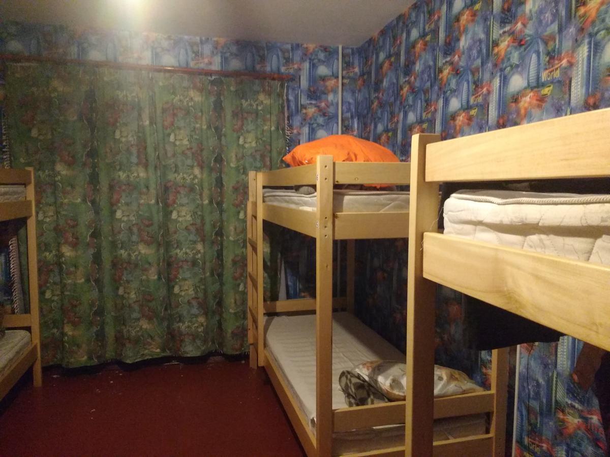 Yourhostel Khar'Kovskii Kiev Esterno foto